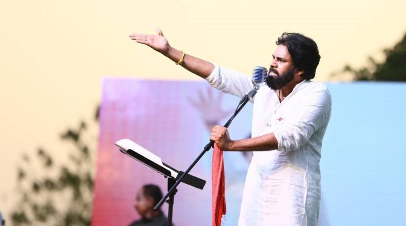 Pawan Kalyan, who opened his mouth about the KCR Rs.1,000 crore package offer